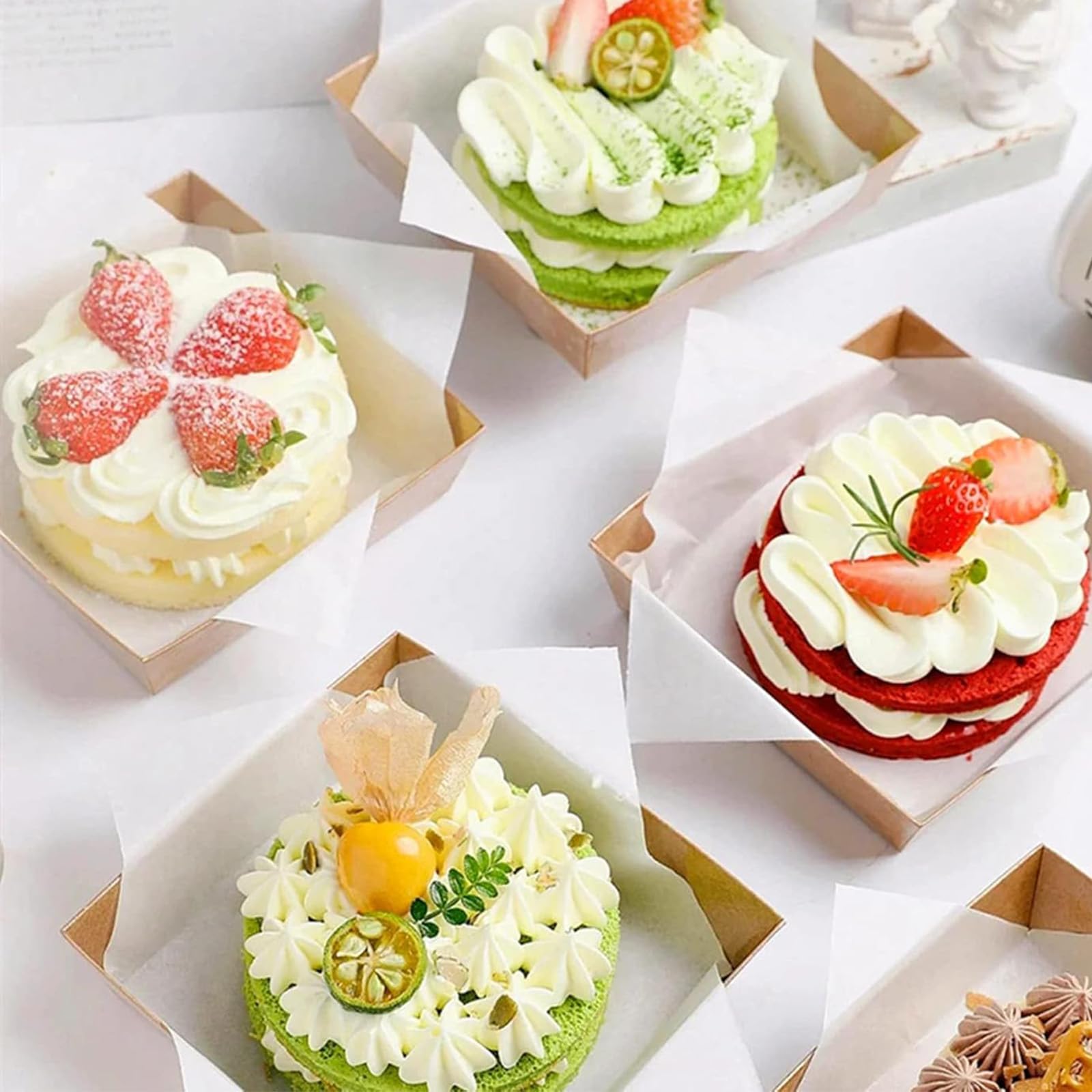 50 Piezas Cajas para Rebanadas de Pastel con Tapas Transparentes, 12CM Cajas de Postre a Prueba de Aceite para Pastelería, Caja de Pastel Independiente, Para Pasteles, Sándwiches, Galletas(Marrones)