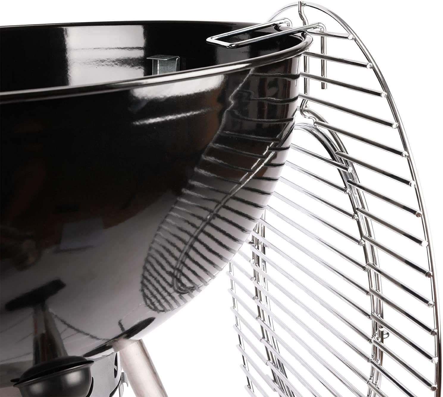 TAINO Classico barbecue a carbonella con coperchio rimovibile, Ø 57 cm, termometro nero TAINO Classico barbecue a carbonella con coperchio rimovibile, Ø 57 cm, termometro nero