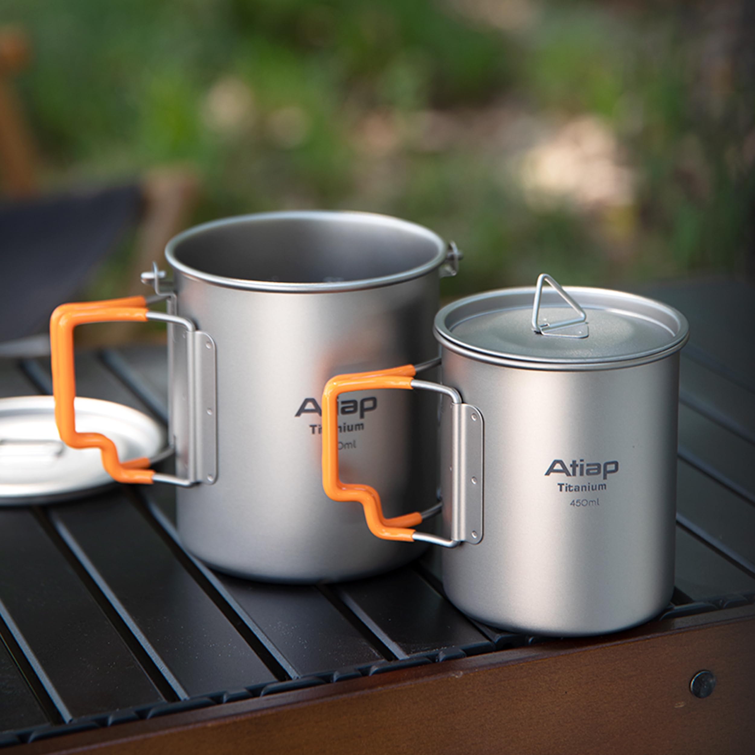 Titan Camping Becher Set Ultraleicht – Outdoor Topf 750ml mit Bügelgriff & Deckel, Camping Tasse mit Klappgriff, Klapplöffel & Netzbeutel – Geschirr Set für Trekking, Wandern, Bushcraft