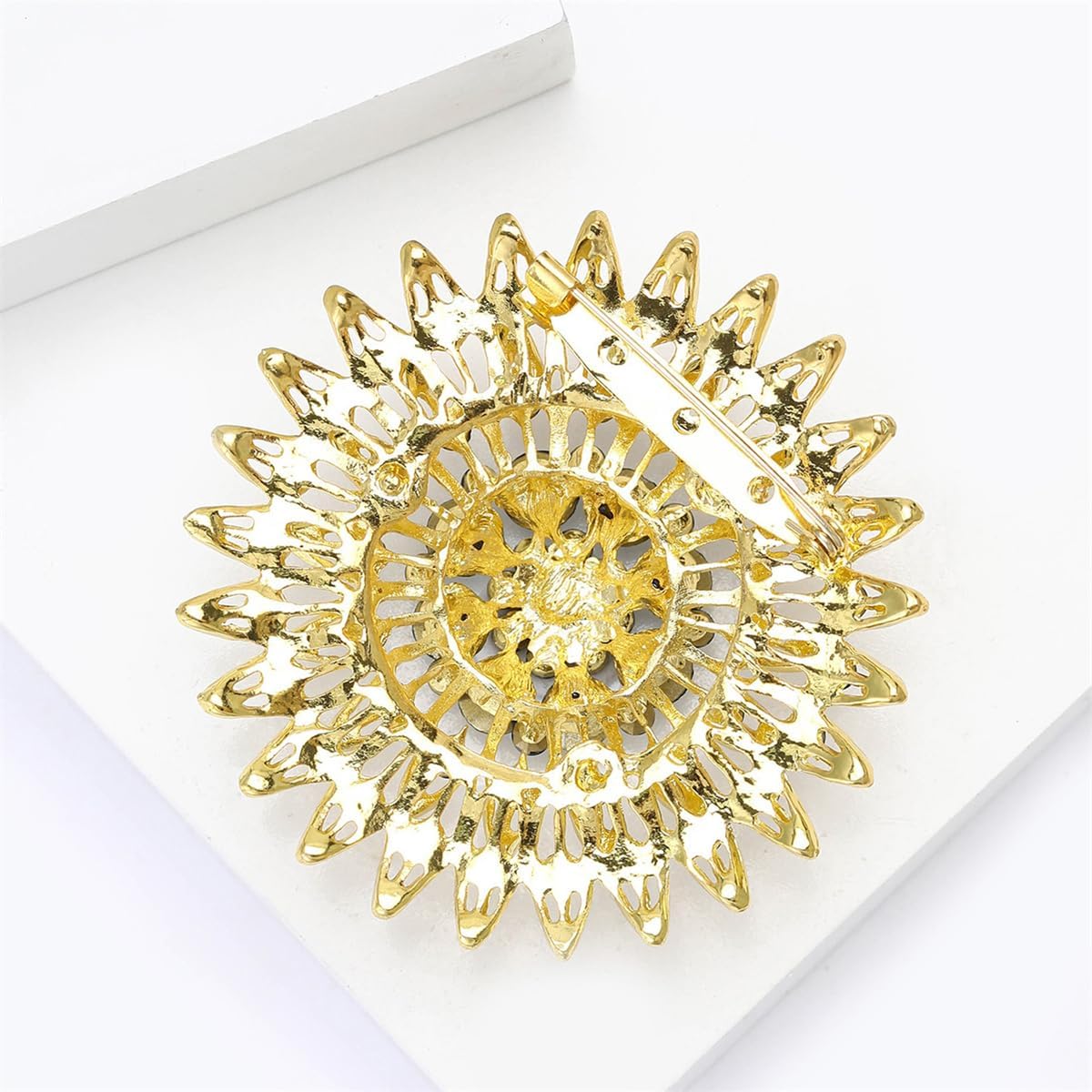 Rhinestone Round Flower Brooch Pin for Women Girls Silver Gold-Toned Fashion Crystal Cluster Brooches Lapel Pins Elegant Dress Accessories Lightweight Christmas Wedding Festival Ornament Jewelry - Image 5