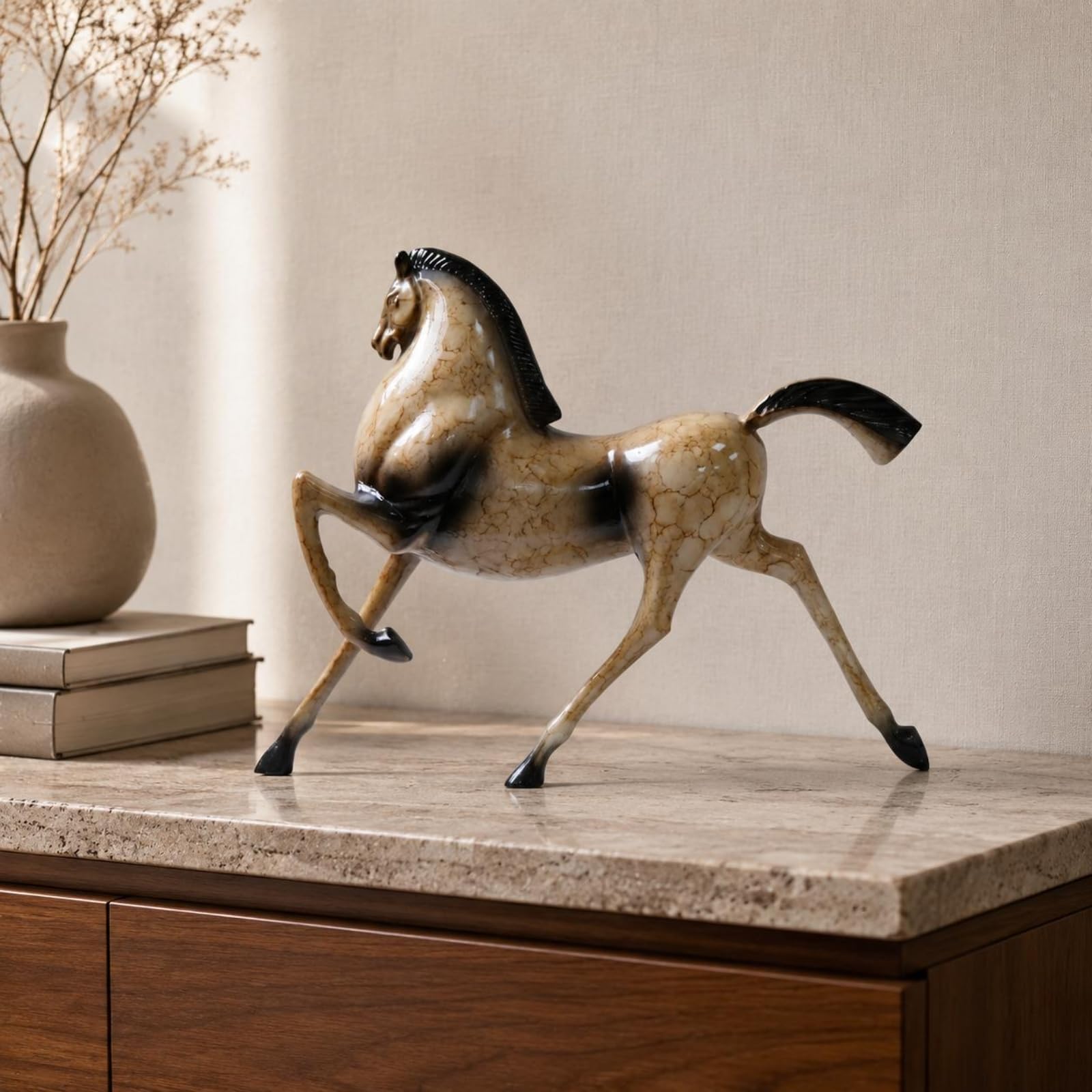 Statua Cavallo Decorativa Scultura Cavallo Ornamento Tavolo Figura Cavallino Soprammobile in Alluminio con Design Dinamico E Fascino Raffinato Adatta a Consolle Mobile TV Studio Libreria