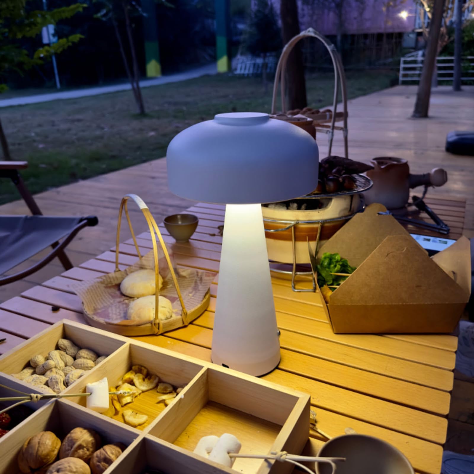 Mushroom bezprzewodowa lampa stołowa, nowoczesna ściemniana dotykowa lampka nocna, ładowalna akrylowa klosz do sypialni, hotelu, restauracji