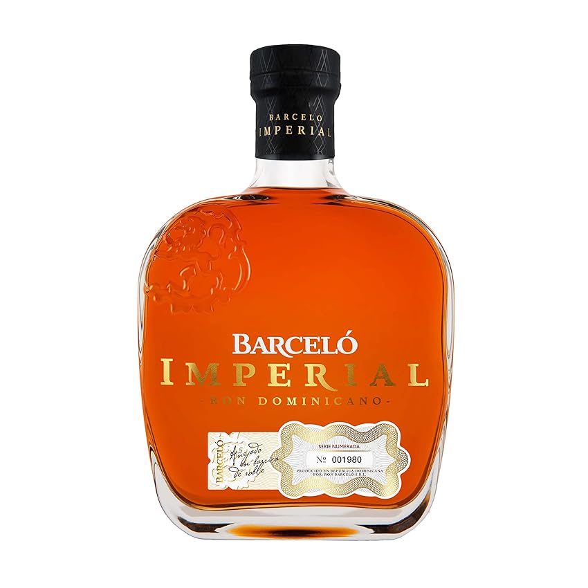 Immagine del prodotto Ron Barceló Imperial – Bottiglia da 700 ml di Rum Ambrato, Invecchiato Naturalmente fino a 10 anni in Barrique di Rovere, Rum Dominicano da 100% Succo di Canna da Zucchero