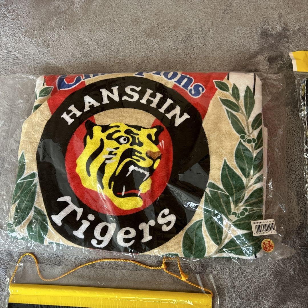 HANSIN TIGERS 2003 VICTORY メダル Amazon.co.jp: Hanshin Tigers 2003 Victory Commemorative Goods, 4
