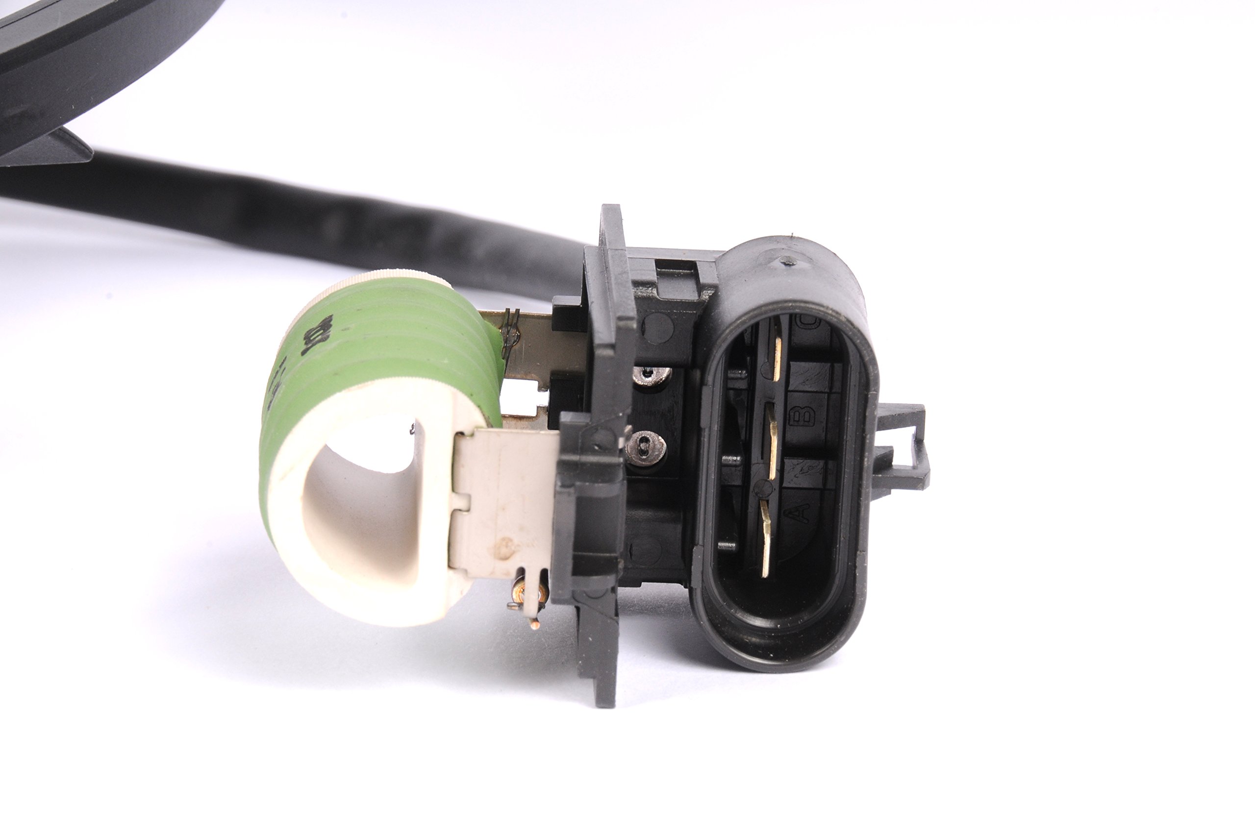 Amazon.com: GM Genuine Parts 15-81779 Driver Side Engine Cooling 