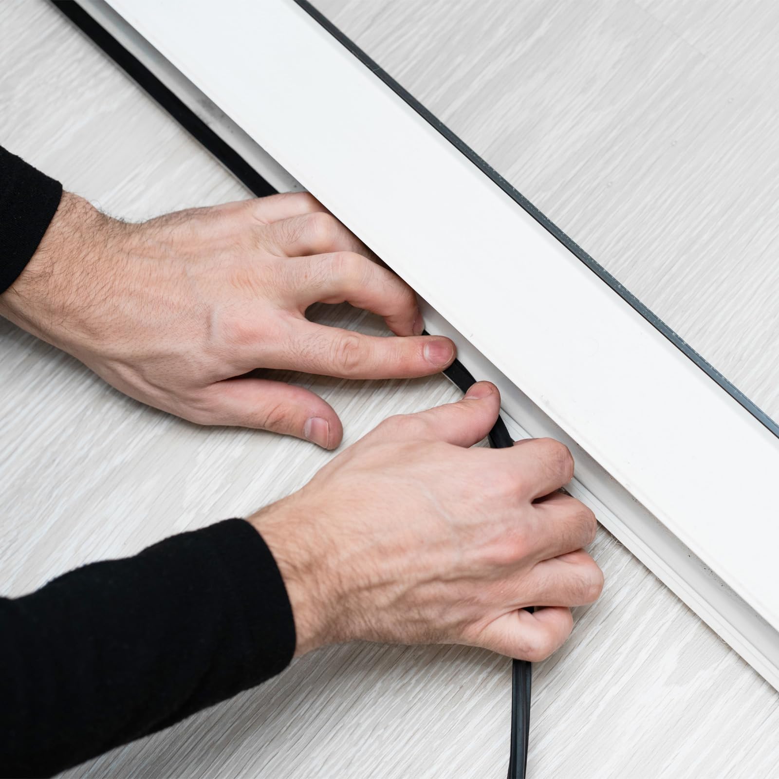 QUARKZMAN Nastro Tenuta Schiuma Silicone 2mm 20 m 66ft Guarnizione Rotondo in Schiuma di Gomma Corda Spugna Trasparente Solida Nastro Isolante per Porte e Finestre