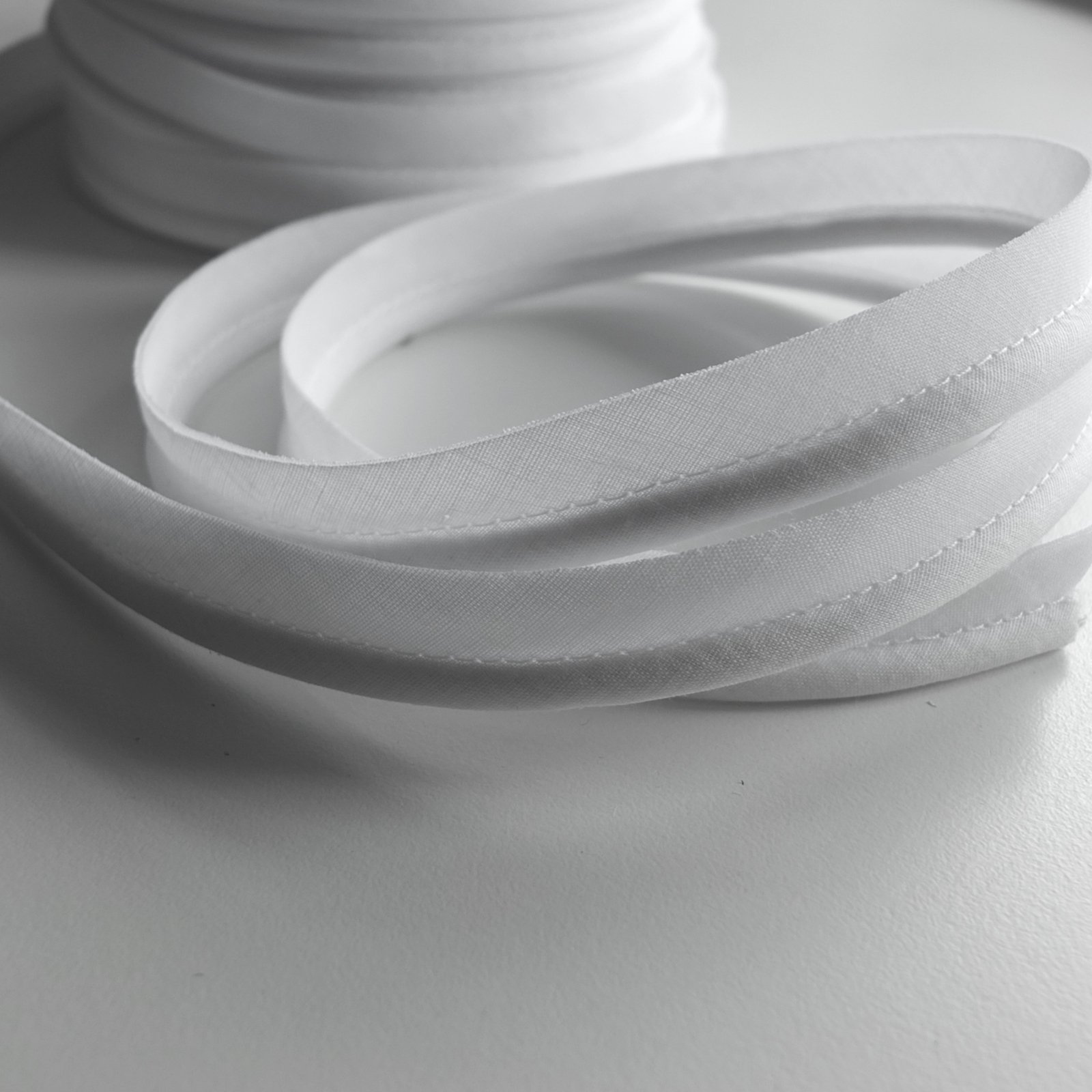 7mm Insert Piping Cord with Large Flange, Poly Cotton Bias Cut – Upholstery & Soft Furnishings – Sold by the Metre