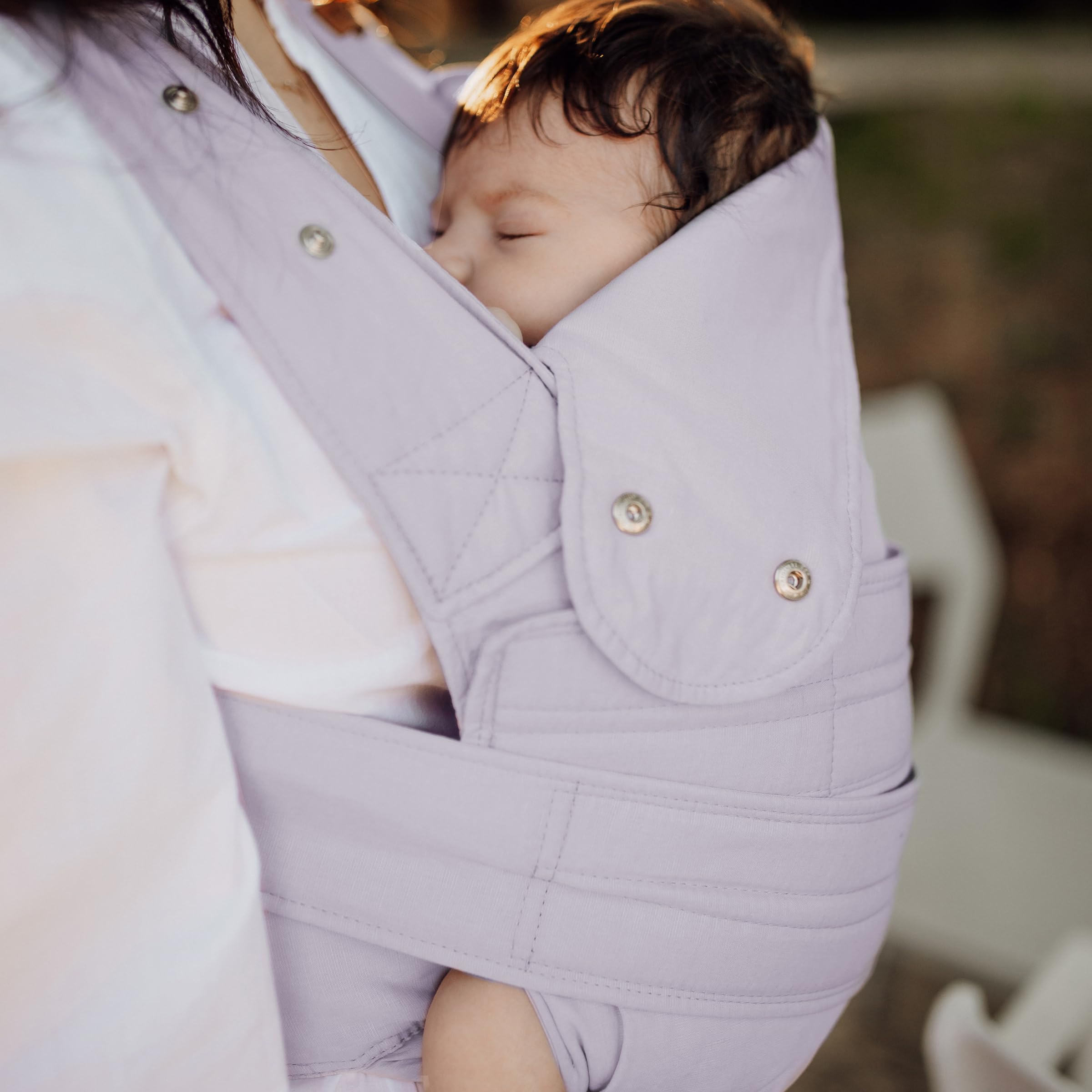 marsupi Babytrage für Neugeborene ab Geburt bis 15kg - kompakte Babytrage mit stabilem Klettsystem - aus luftigem Baumwoll-Leinen-Gewebe, Lilac (S/M)