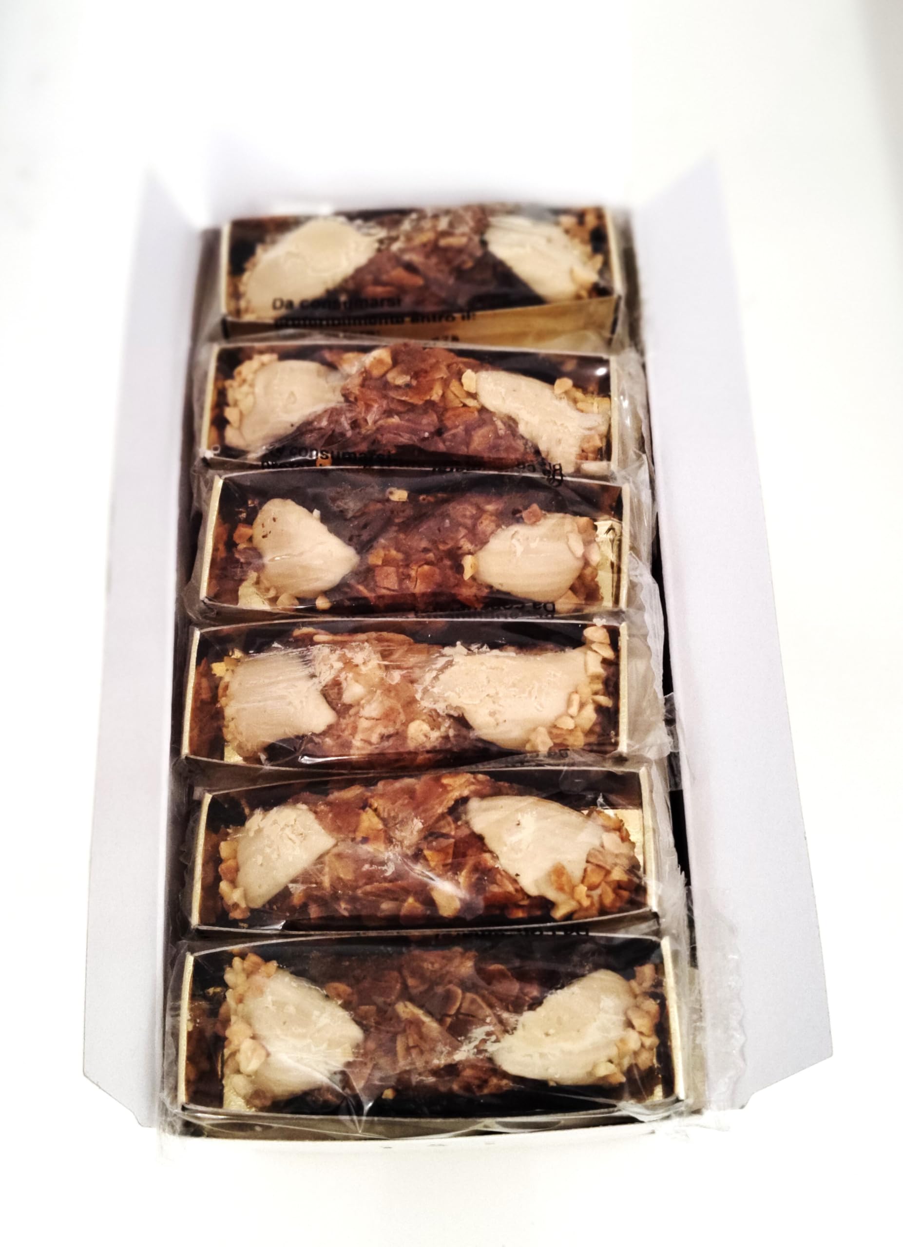 18 Cannoli Salzkaramell aus Sizilien einzelverpackt, bestehent aus einer Mandelkrokantrolle gefüllt mit einer feinen Salzkaramellcreme, ca. 675 g