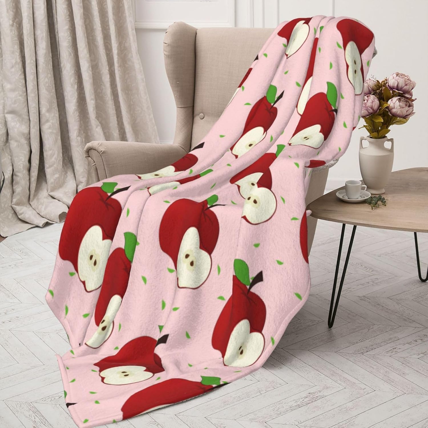 Cartoon Red Fruit Decorative Gift Blanket, Sofa Bed Living Room Camping Travel Blanket (50 * 40 inches), Flannel Children's Blanket,