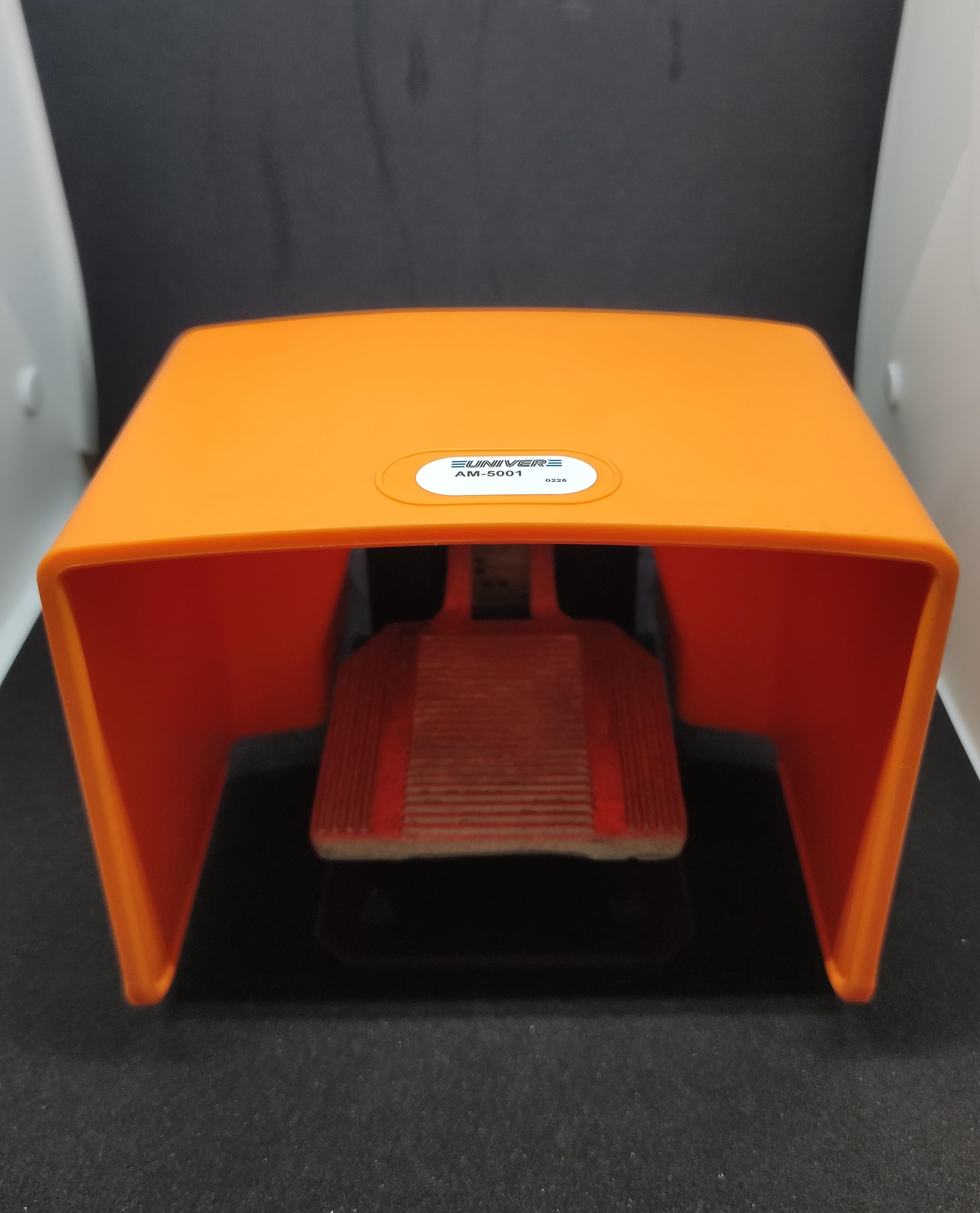 AM-5001 UNIVER PEDALE PNEUMATICO 5/2