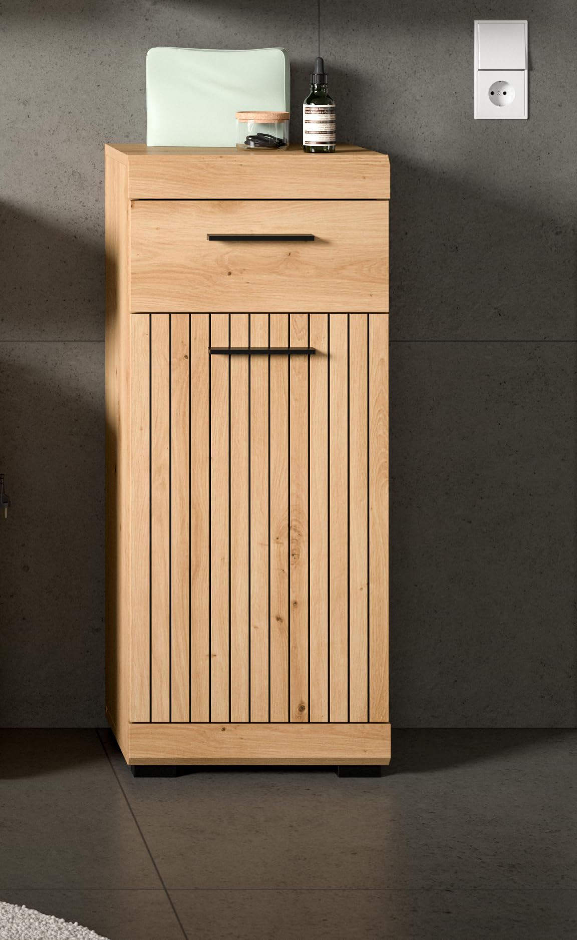 xonox.home - Standschrank Scout 37x88x31 cm in Artisan Eiche und schwarzen Akzenten - Midischrank Badschrank Badmöbel Schrank - schöner Blickfang hochwertig verarbeitet robust und langlebig – Bild 3