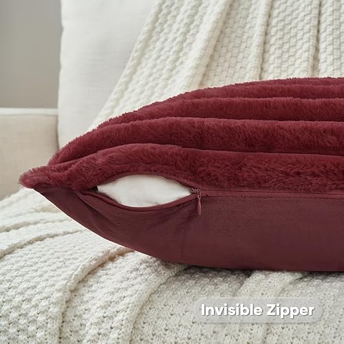 Miniatura 3 de FUTEI - Juego de 2 fundas de almohada decorativas con rayas de color burdeos o rojo vino, 24 x 24 pulgadas, cuadradas, piel sintética de conejo