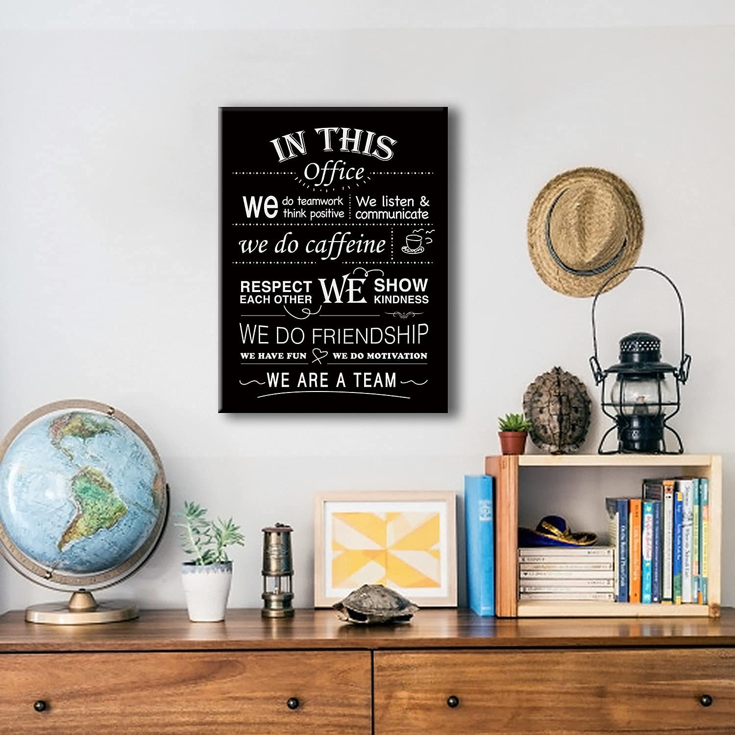 Quadro Su Tela Motivazionale Con Frase In This Office We Do Teamwork – Poster Ispirazionale Per Ufficio 29,2x38,1 Cm