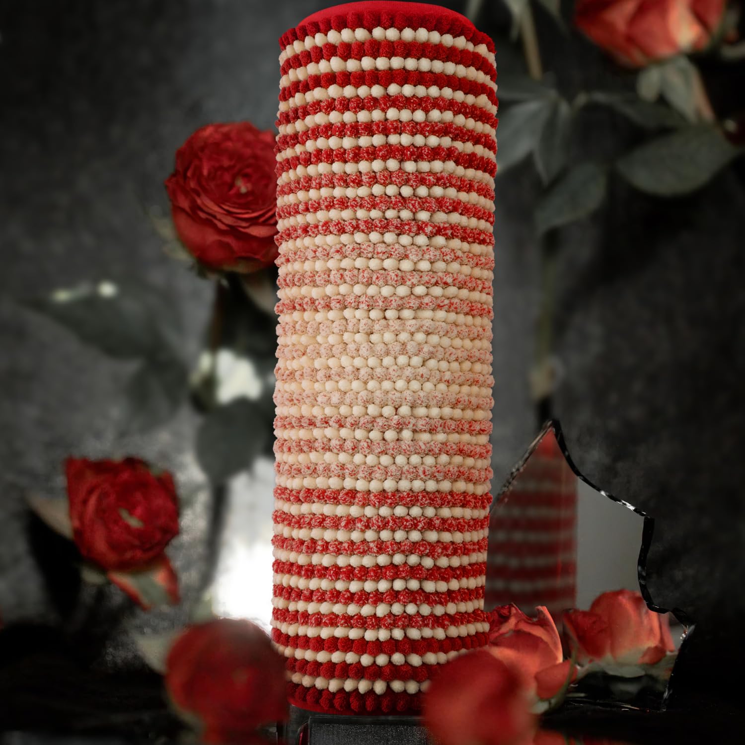 BSICPRO Red Bathroom Rug, Bath Mat Rug for Bathroom Valentine’s Day Decor Non Slip 17 x 24 Inches Water Absorbent Chenille Bathroom Floor Mats Machine Washable (Christmas Red and Cream)