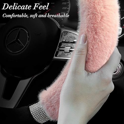 Miniatura 4 de Achiou - Funda de volante esponjosa con diamantes de imitación, cómoda lana sintética de lujo antideslizante, ajuste universal para volantes de 14.5