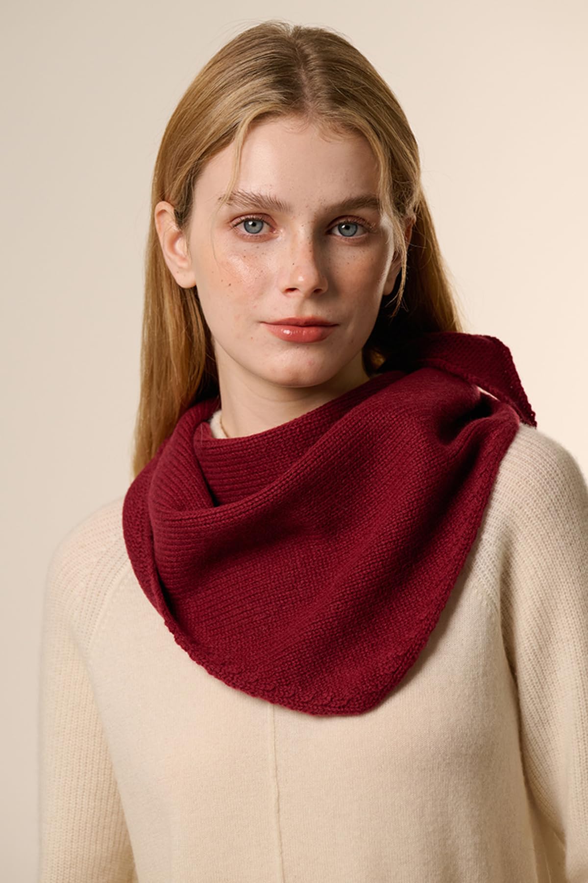 YUONNY Triangular Bufanda Chal de Punto para Mujer, 30% Cachemira y 70% Lana, Otoño Invierno Calentador de Cuello Suave y Cálida, Pequeño Estola Wrap Color Sólido Triángulo Bufanda, Regalo