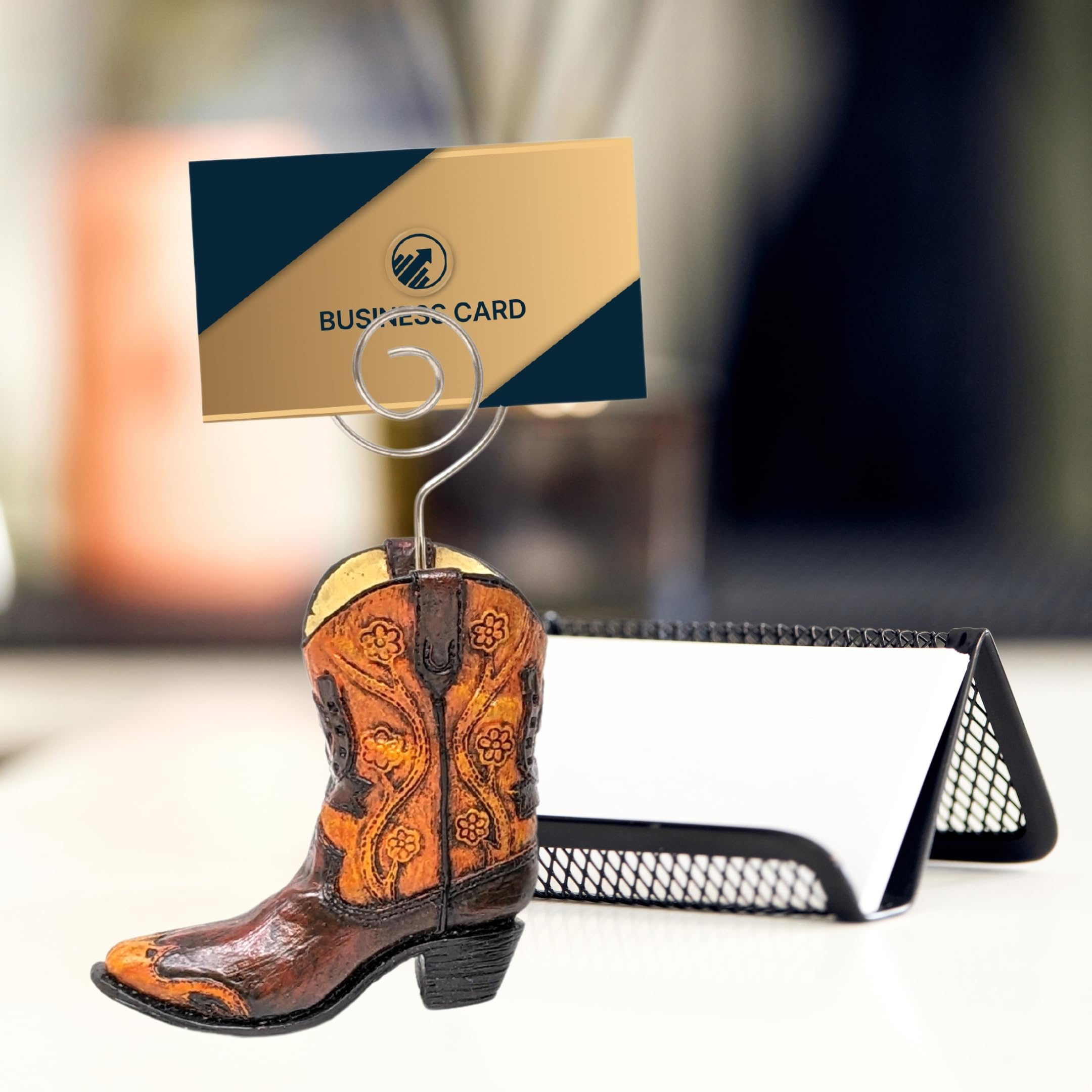 Juego de 4 mini tarjeteros, diseño de bota de vaquero, figuras decorativas de resina con alambre de remolino para tarjetas de visita, números de mesa, fotos o carteles, decoración de mesa occidental