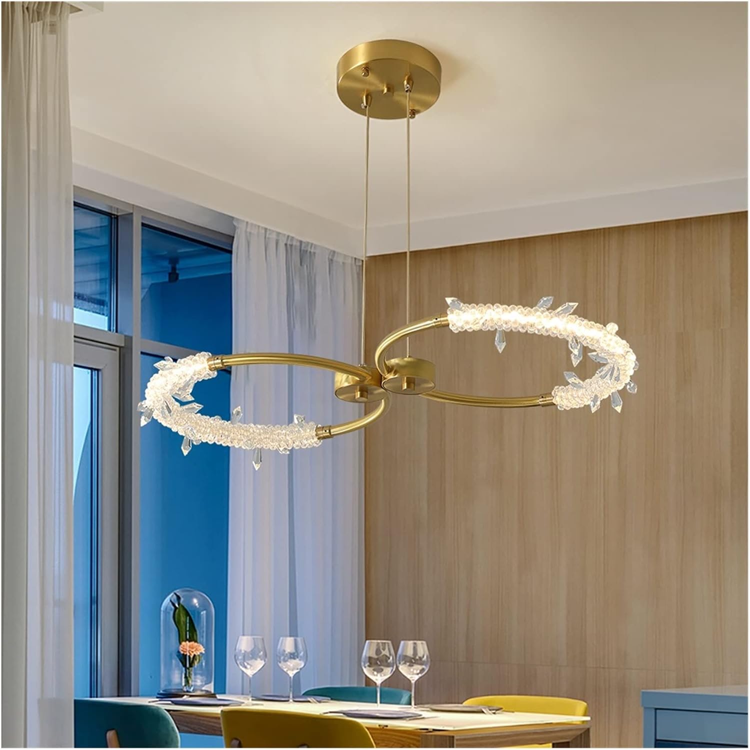 円形シャンデリア大きめ