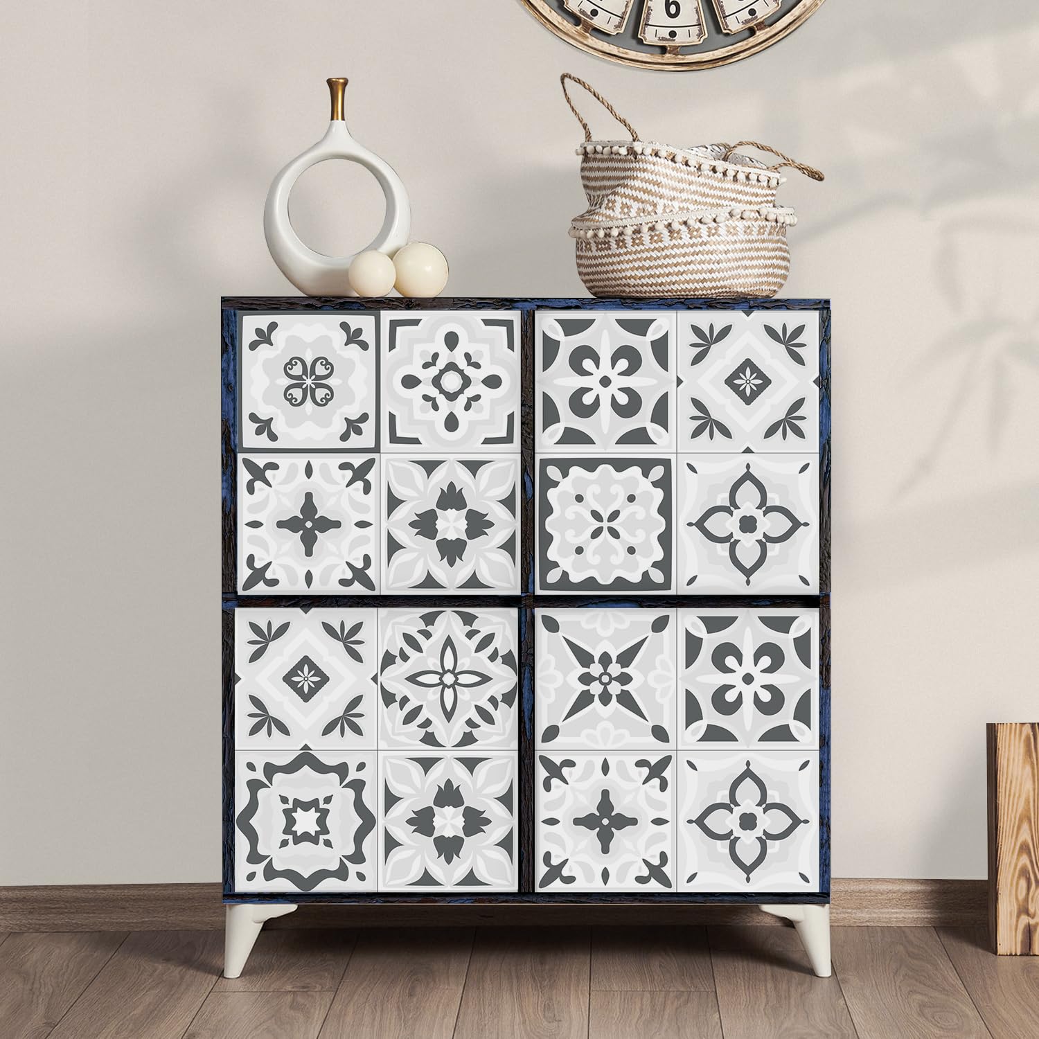 Naklejki na kafelki PCV | Szary Kwiat, 24 szt., 10x10/15x15/20x20 cm: Backsplash w łazience i kuchni(24 Pcs/15x15cm)