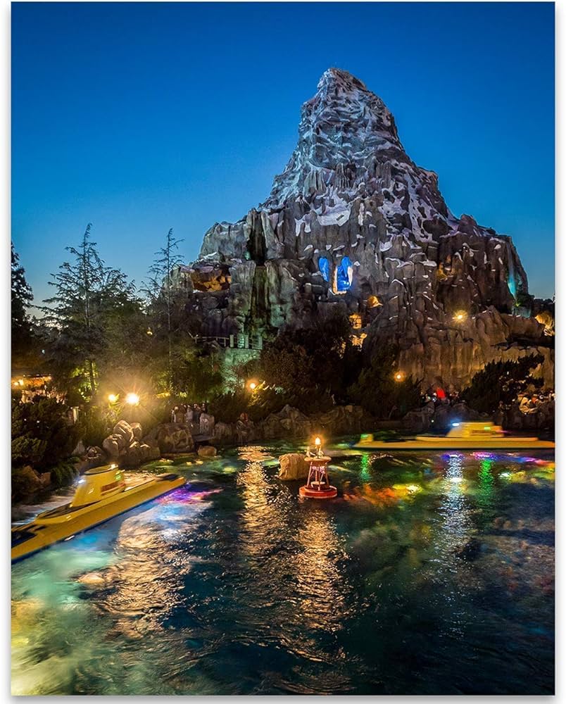 Matterhorn Disneyland Nacht