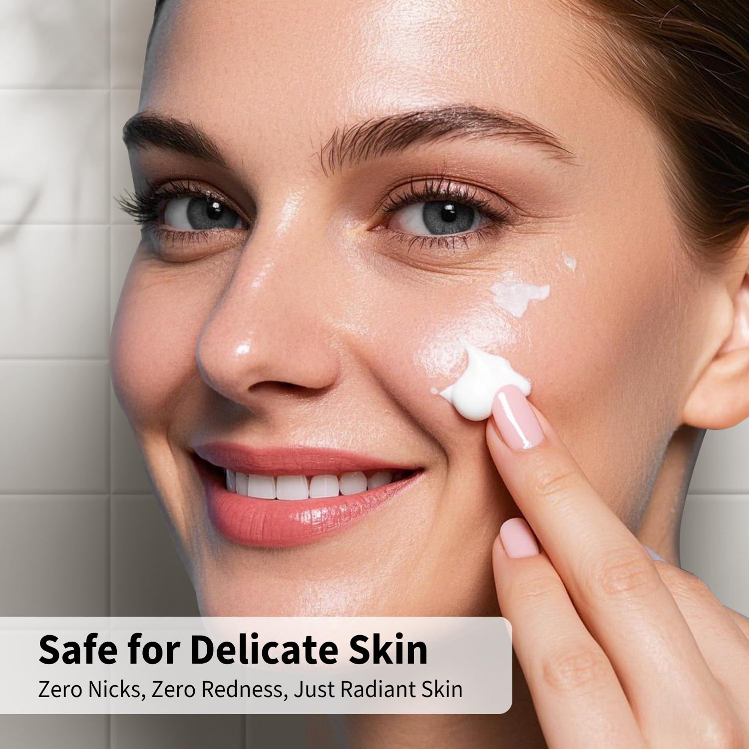 Dermaplane - Maquinilla de afeitar facial para mujer, removedor de pelusas de melocotón, color beige | Herramienta Dermaplaning para depilación facial y exfoliación, modelado de cejas, piel suave, mango de metal + 8 recambios