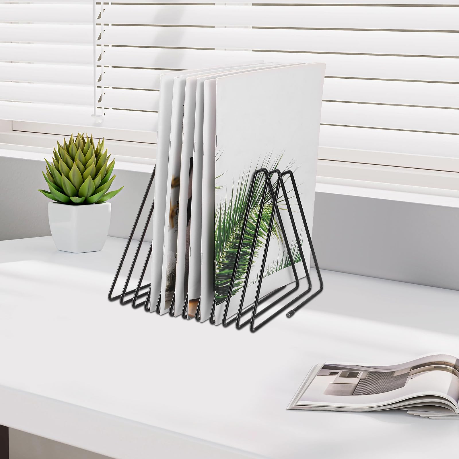 Porta documenti triangolare regolabile in metallo, 11 scomparti, minimalista, in filo nero, per ufficio, casa e scuola, elegante classificatore di file per una gestione efficiente dello spazio di