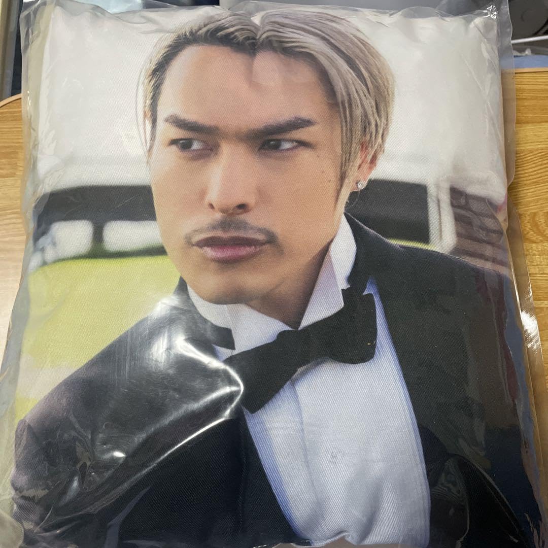 Amazon.co.jp: 三代目 今市隆二 スクエアクッション : おもちゃ