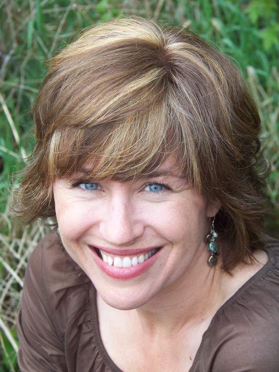 Amazon.com: Eileen Button: books, biography, latest update