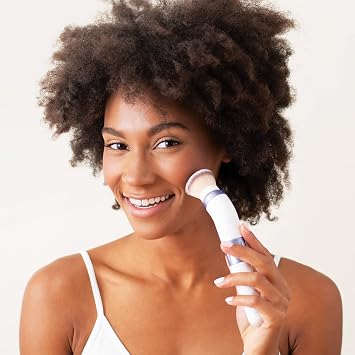 Plum Beauty Auto-Blend Makeup Brush for Smooth Makeup Application