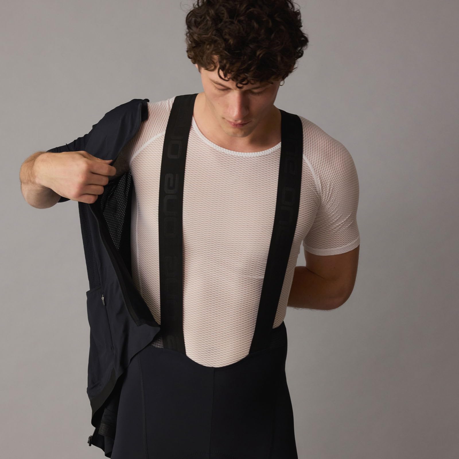 SQlab Bibshorts ONE14, Unisex Radhose, Radlerhose in schwarz für Gravelbike, Bibshorts mit Trägern, in verschiedenen Größen