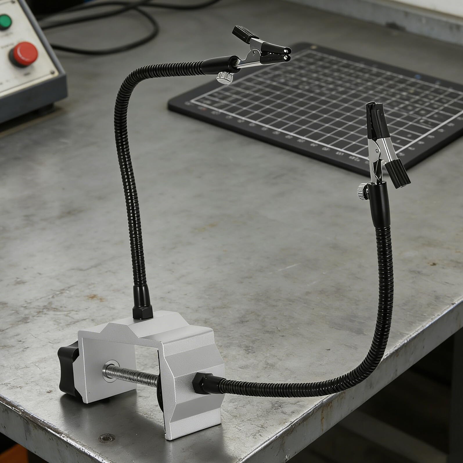 Supporto per Saldatura Terza Mano con Morsetto Regolabile in Lega di Alluminio per Pcb e Saldatore Elettronico