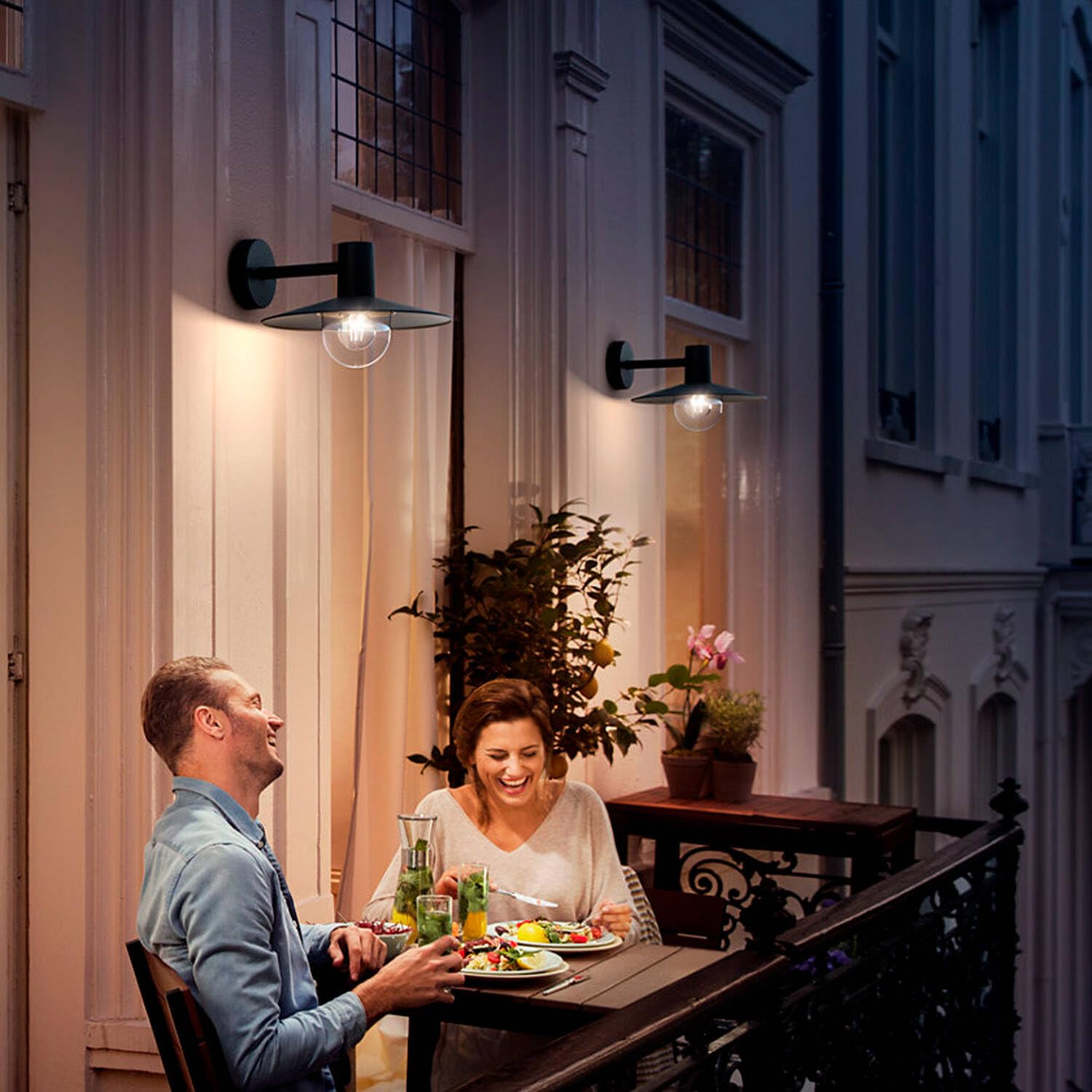 Philips LED myGarden Applique Skua, Lampada a Parete per Esterni, E27, Nero