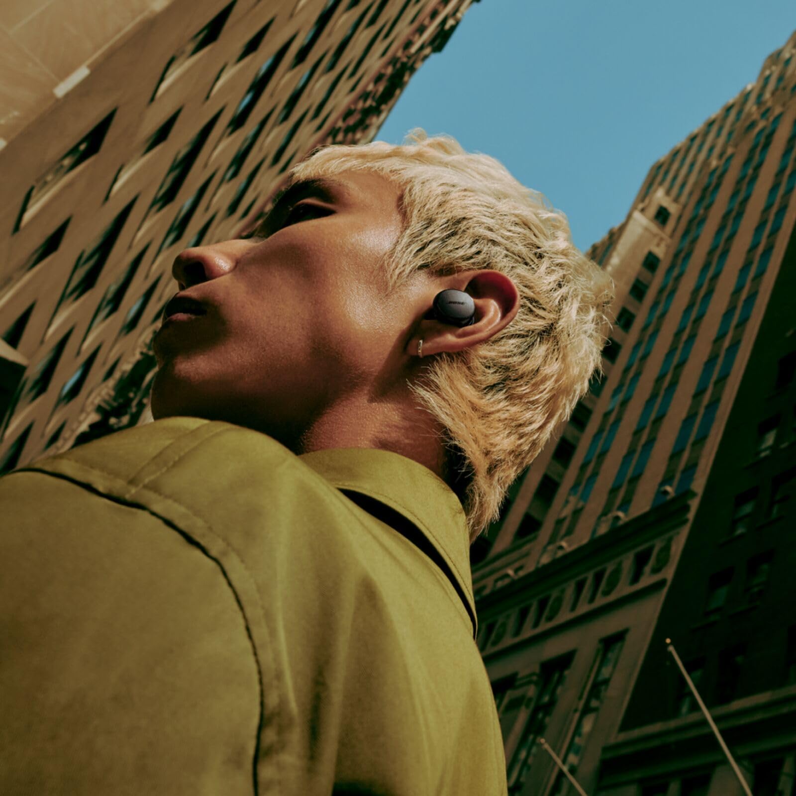 Bose QuietComfort Kabellose Noise-Cancelling-Earbuds, Lifestyle-Bluetooth-Earbuds für Sport und mehr mit aktivem Noise-Cancelling, bis zu 8,5 Stunden Akkulaufzeit, Schwarz