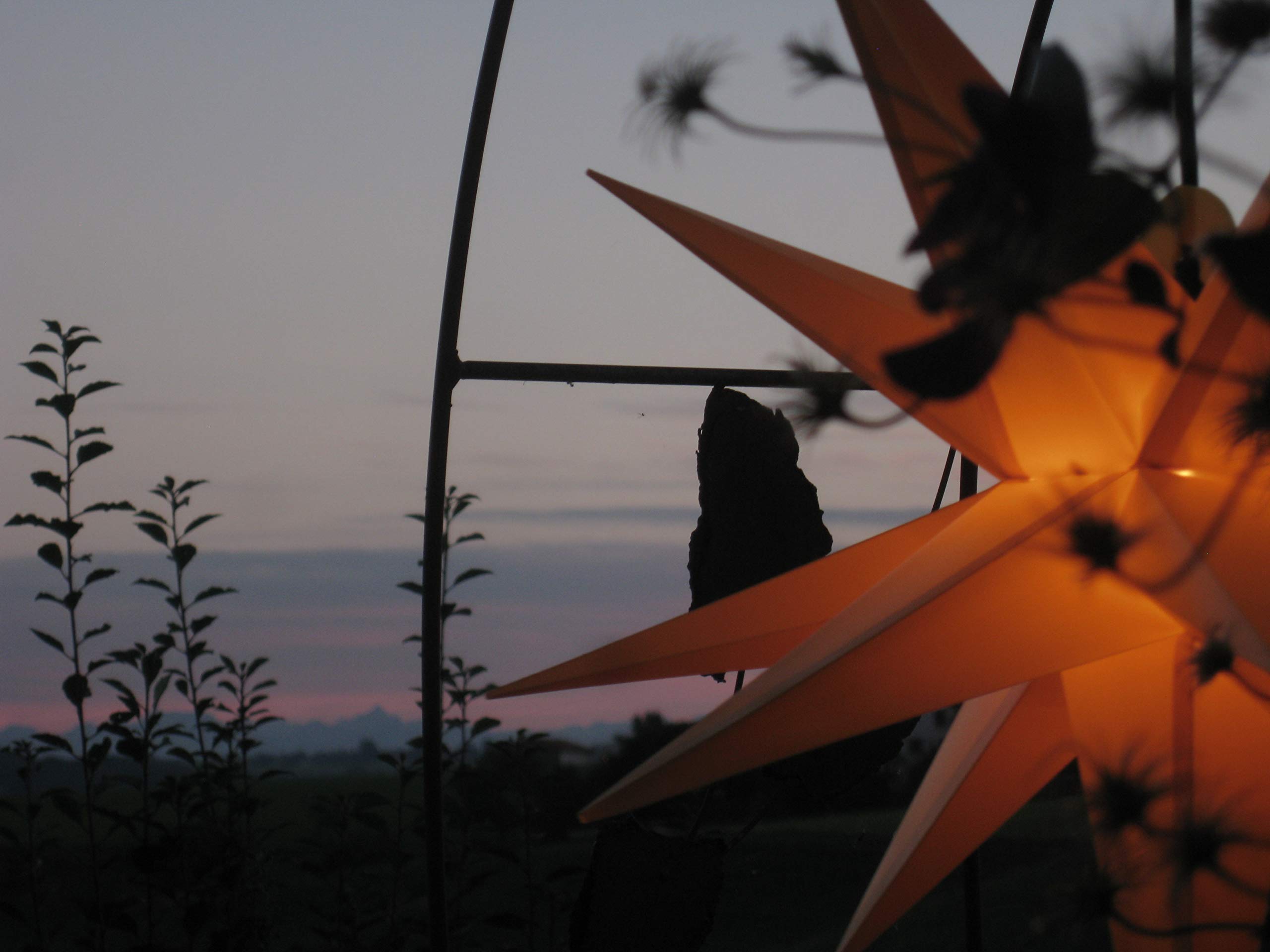 Außenstern gelb mit auswechelbarer LED - beleuchteter Stern 55-60 cm Adventsstern Weihnachtsstern Leuchtstern Faltstern wetterfest