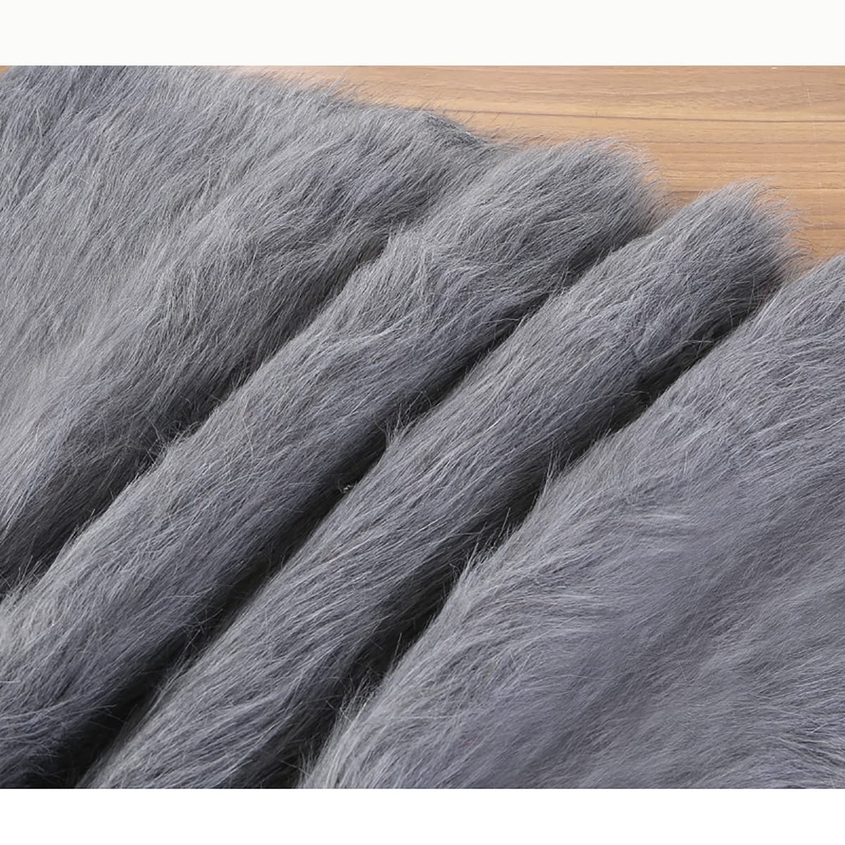ApuaVireo&Co Sztuczne futro Pluszowa tkanina 160 x 50 cm sztuczne futro wilka sztuczne puszyste futro na świąteczne krasnale dekoracje DIY rzemiosło poduszka do szycia (2 szare)