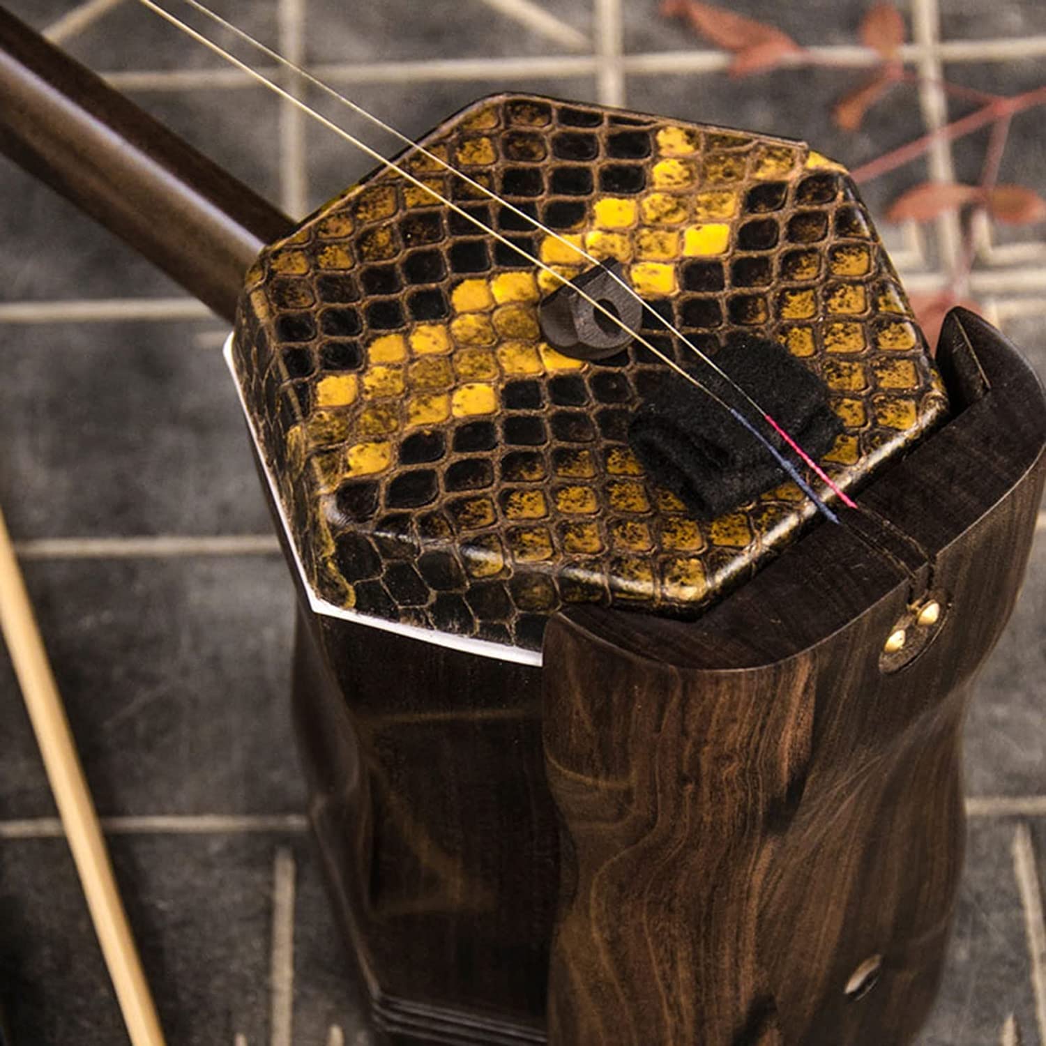 Solidwood Erhu, Erhu Musikinstrument, Handgefertigtes Erhu in professioneller Aufführungsqualität mit hochwertiger Aufbewahrungsbox
