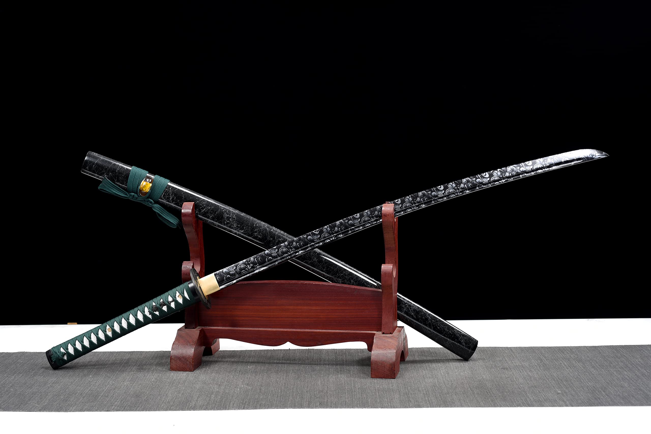 Ryujin 1045 Carbon Steel Graphic Blade Series Samurai Sword (Green Handle w/Black Gray Blade)