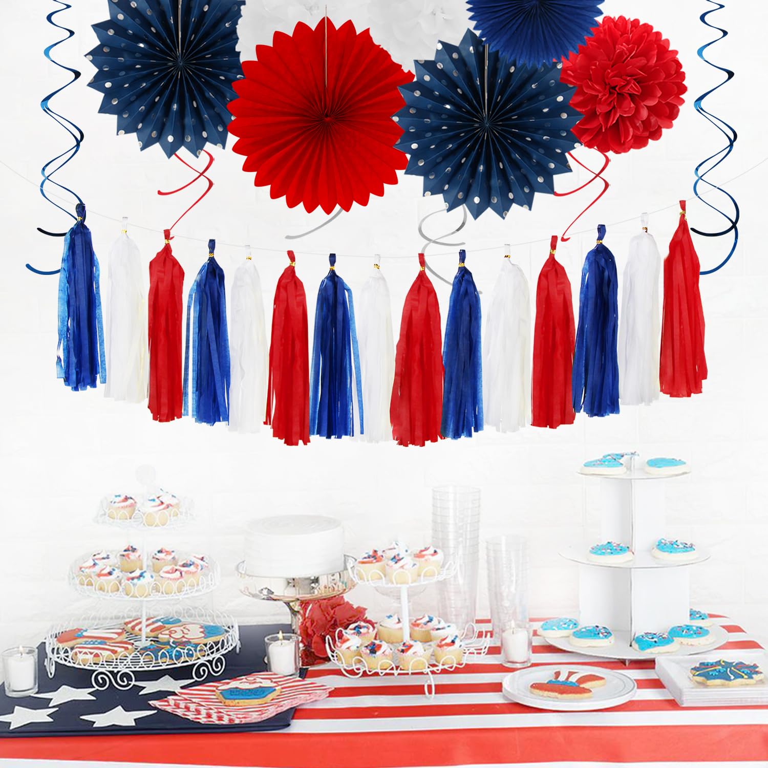 Decoraciones de fiesta del 4 al 4 de julio, 31 pancartas patrióticas rojas, azules, blancas, plateadas, guirnaldas de serpentinas, pompones de tejido, panal, abanico de faroles de papel, decoración de