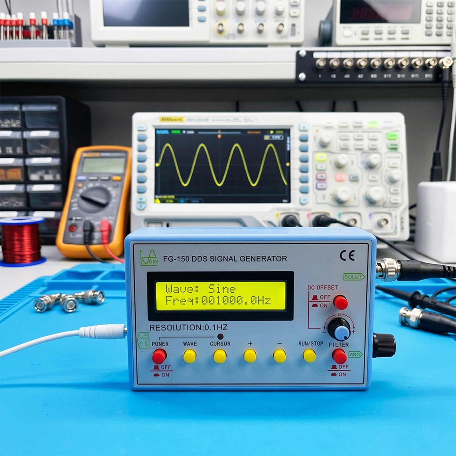 Generatore di funzioni DDS compatto per il debug portatile di laboratorio