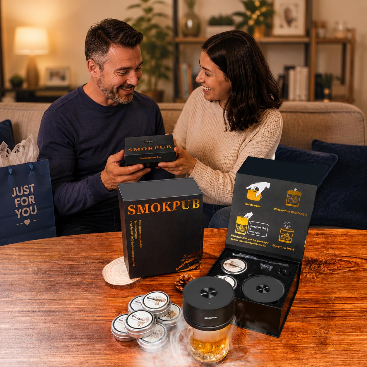SMOKPUB Kit fumoir à whisky électrique avec briquet intégré, pas de butane nécessaire, kit fumoir à cocktail avec 6 copeaux de bois, kit fumoir à l'ancienne, cadeau de whisky bourbon pour homme, papa