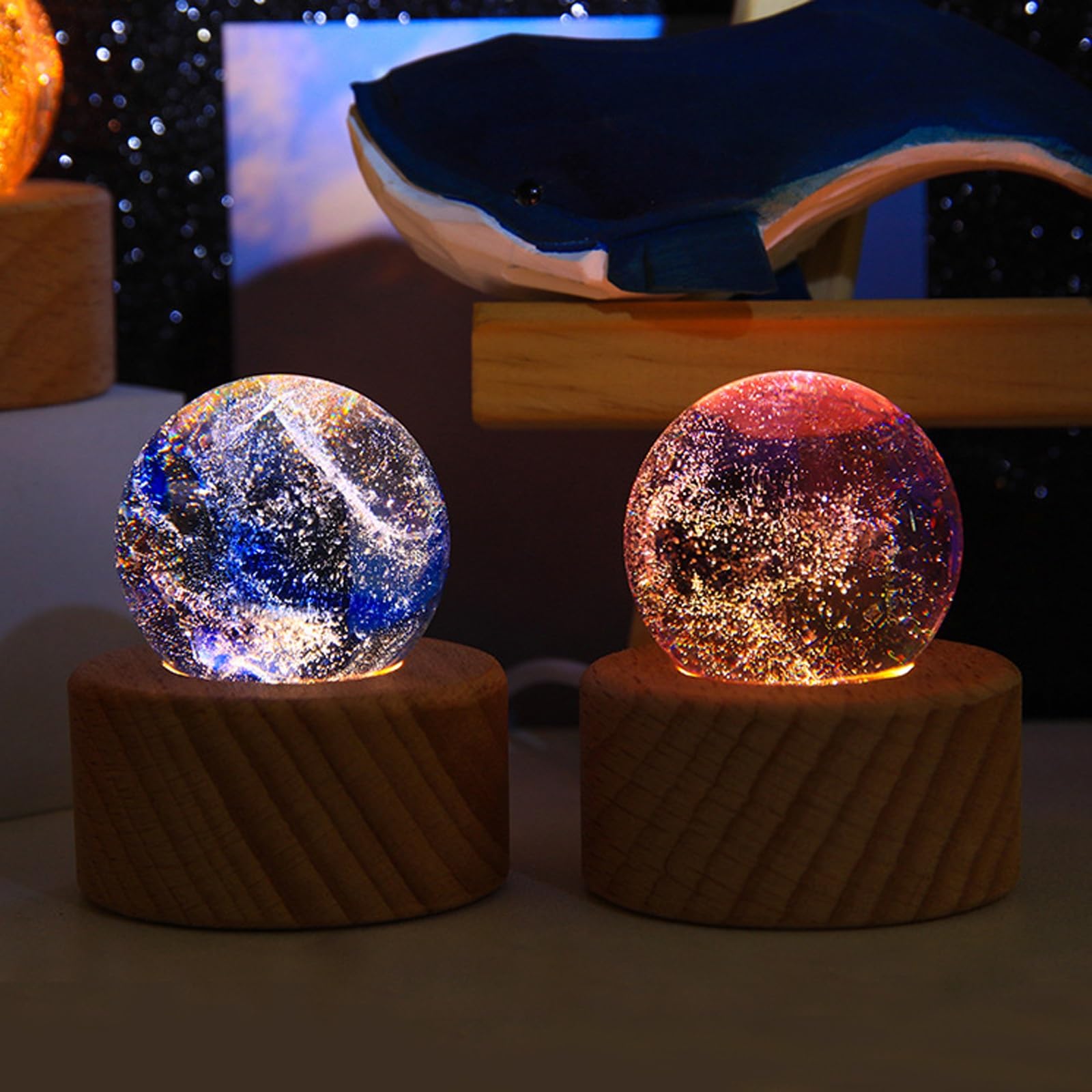 Lampada da Notte a Sfera di Cristallo con Sistema Solare 7 Colori Che cambiano Modello di Luna con Base in Legno Regalo Spaziale for Bambini