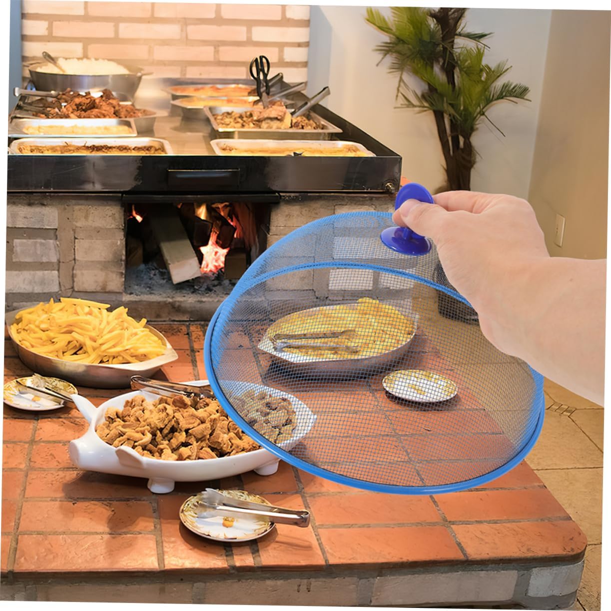 2pcs Iron Mesh Food Tents Dome Plate Covers with Elegant Mesh Design for Picnic Outdoor Dining Versatile Protection for Various Dish