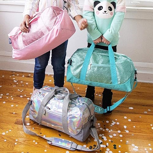 Vista 6 de Wildkin Paquete de bolsa de lona para niños con bolsa de aseo (holográfica)