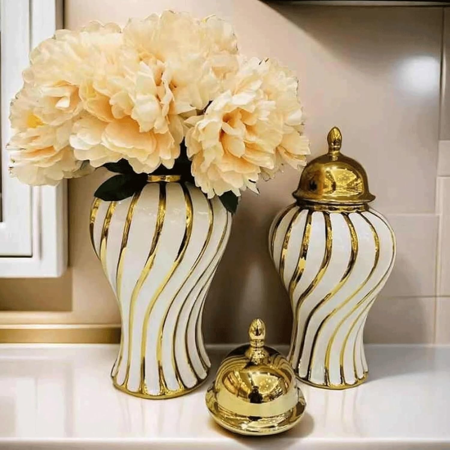 Ceramic Ginger Jar with Lid White and Gold Luxury Modern Ribbing Decorative Vase Table Center Storage Jar for Kitchen Temple Jar(22x45cm)