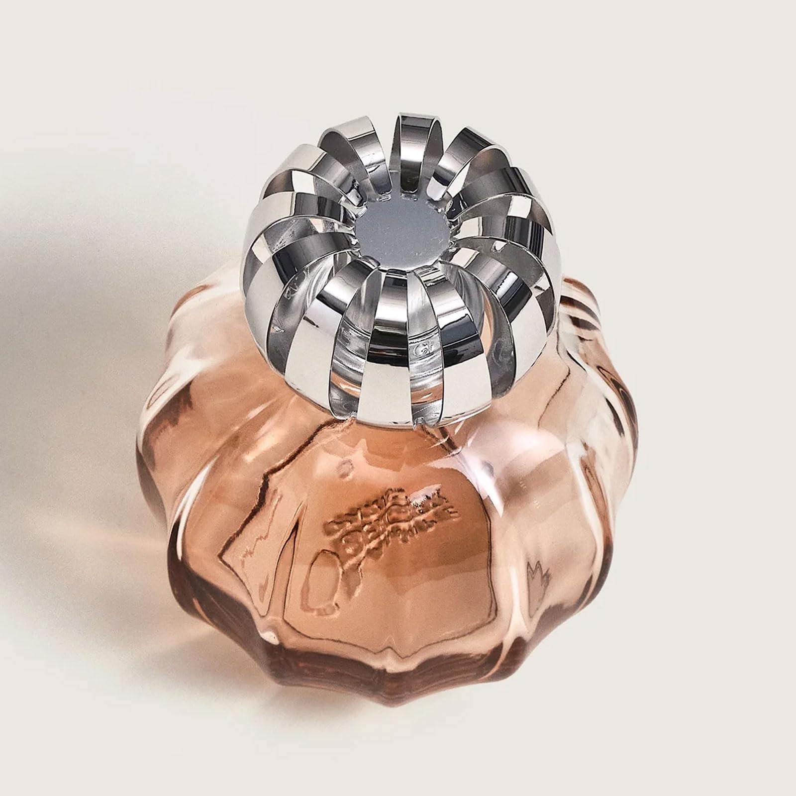 Maison BERGER – Estuche de lámpara Berger CORALI rosa – Lámpara catalítica 2 en 1 que perfuma y ayuda a purificar el aire con recarga de 250 ml/8,45 fl oz Lady Flower – Cristal lacado – Fabricado en