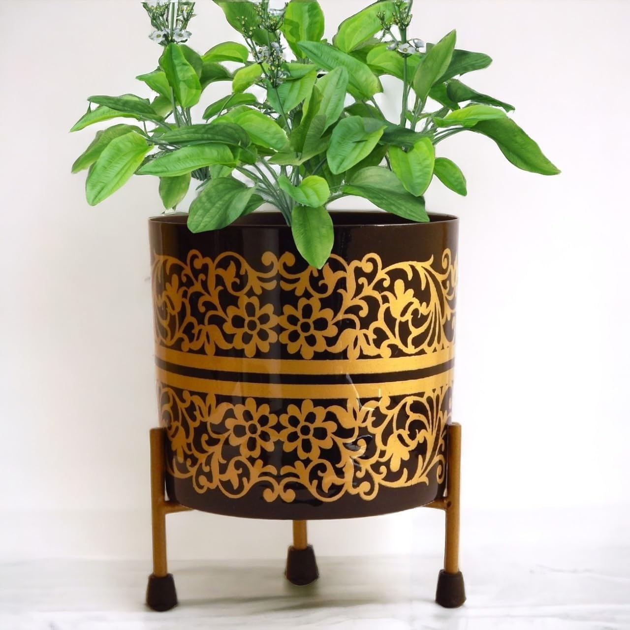 SAHANI CREATIONS Metal Flower Vase Planter Pot with Iron Stand | Black and Gold Plant Pot for Indoor & Outdoor Home and Office Decoration | Succulent Pot, Garden Décor (Set of 1) (B0D9NYW8S6) Amazon Price History, Amazon Price Tracker