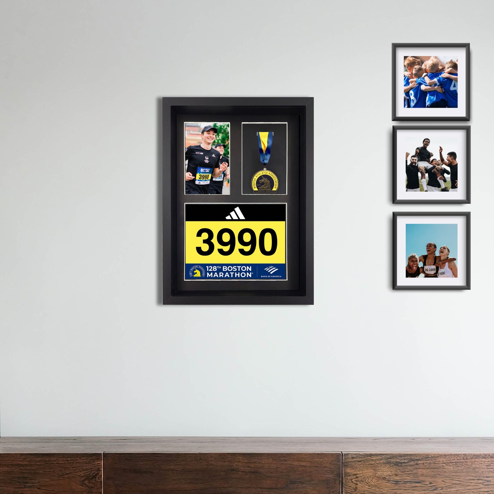 MedalAwardsRack 3-in-1-Schattenbox-Schaukasten, Medaille, Renn-Startnummer und Fotokasten, Halterung und Rahmen für Marathon-/Triathlon-/Lauf-Startnummern, Wandmontage, gehärtetes Glas, schwarz