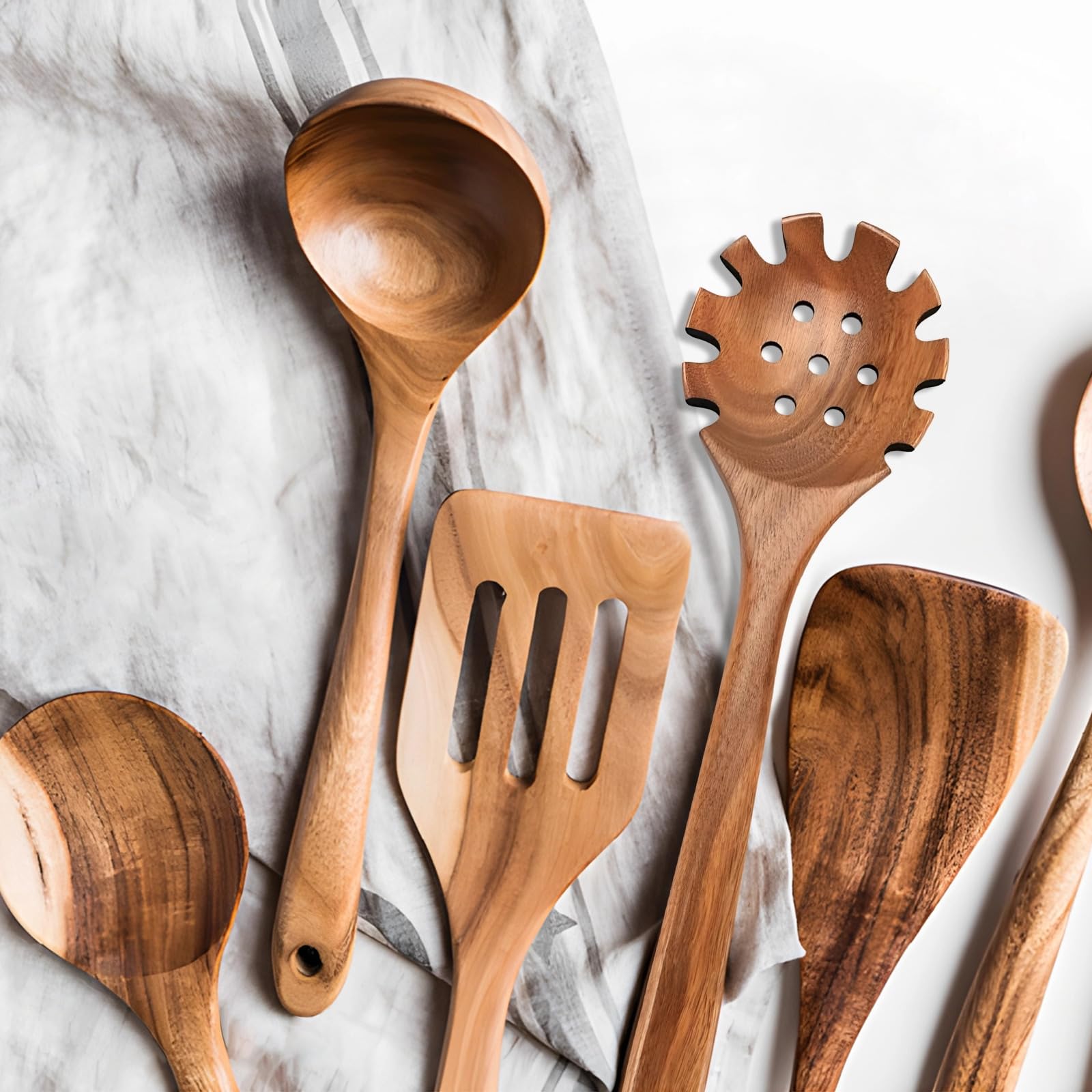 Küchenhelfer-Set aus Holz, 7-teiliges Teak-Kochwerkzeug mit langen Griffen, antihaftbeschichtet & leicht zu verstauen, inklusive Spatel, Schöpfkelle und mehr