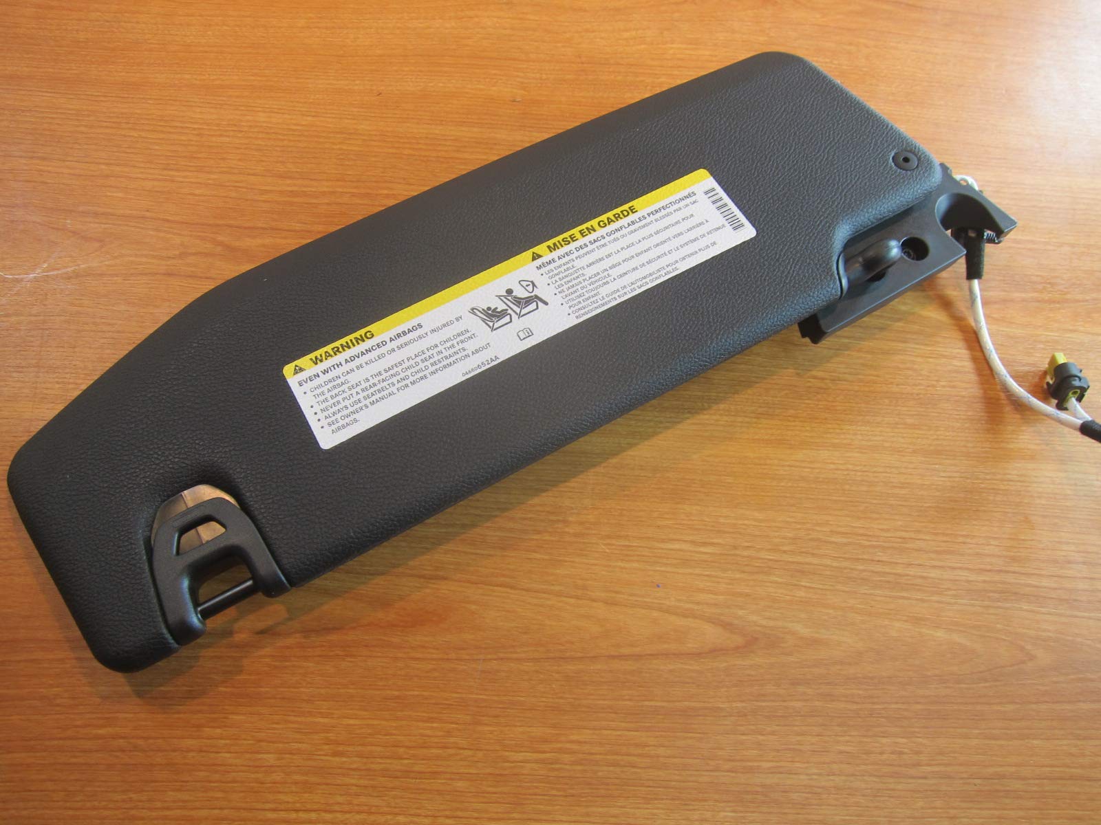 AUXITO Sun Visor Clips (Set Of 2) – Fix Drooping Visors For 2018+ Jeep Wrangler JK JL Gladiator (Black ABS)